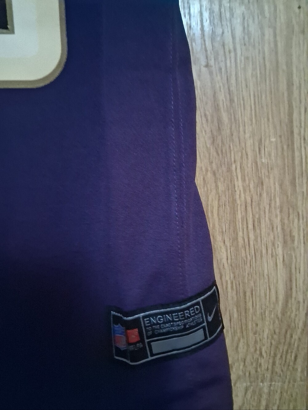 Sports Card With Justin Jefferson Minnesota Vikings Fuse Rivalry Large Jersey - Picture 7 of 7